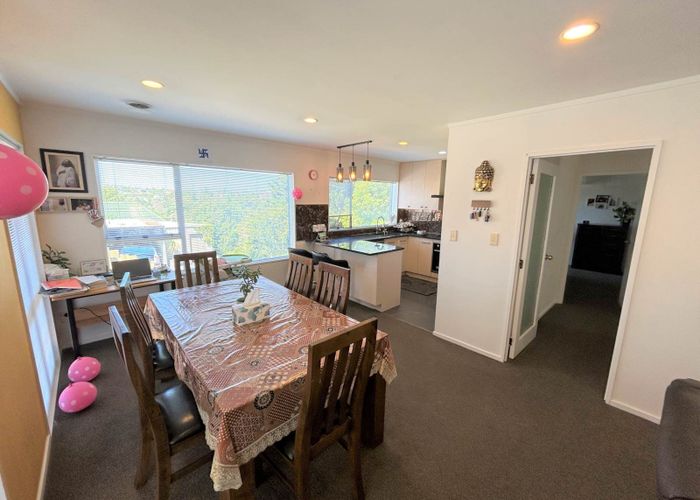  at 2/35 Donovan Street, Blockhouse Bay, Auckland City, Auckland
