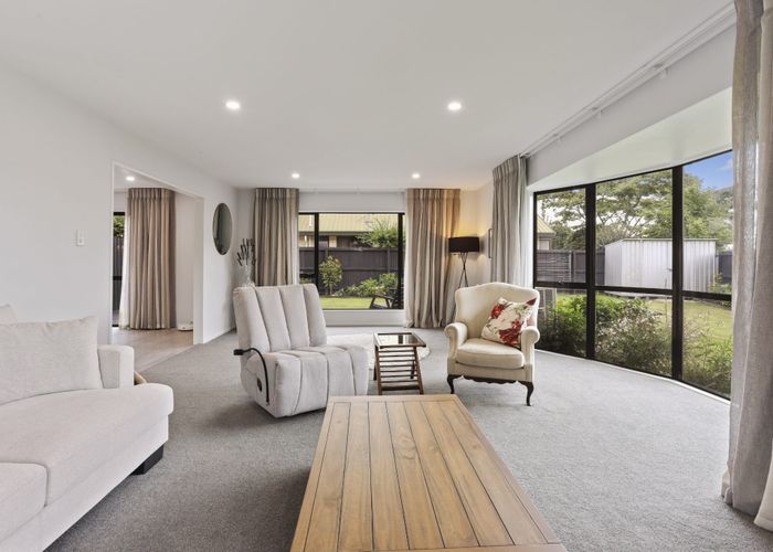  at 10 Pyatt Place, Redwood, Christchurch City, Canterbury