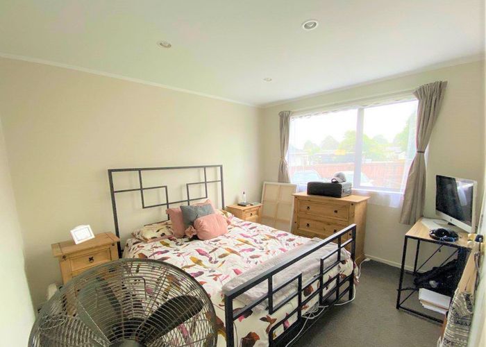  at 1/383 Bucklandsebach, Bucklands Beach, Manukau City, Auckland