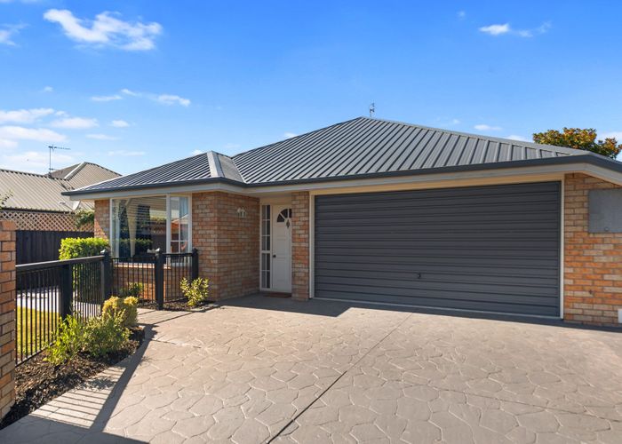  at 4 Ashmore Lane, Strowan, Christchurch