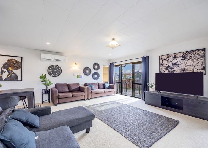  at 34 Aviemore Drive, Highland Park, Auckland