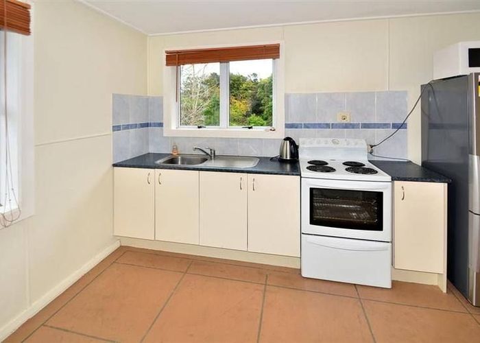  at 39 Brockville Road, Glenross, Dunedin