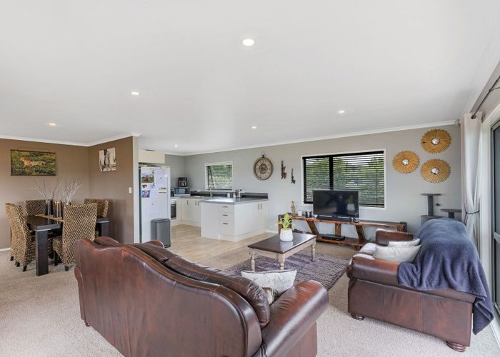  at 94 James Line, Kelvin Grove, Palmerston North, Manawatu / Whanganui