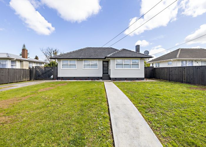  at 19 Awatere Street, Clover Park, Auckland