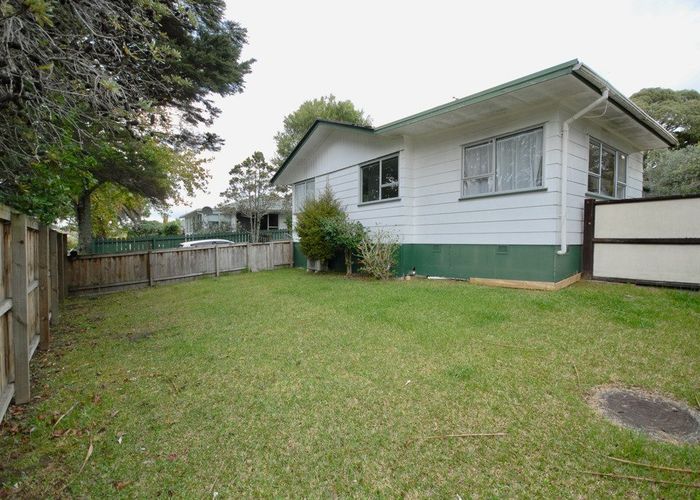  at 48 Salamanca Road, Sunnynook, Auckland