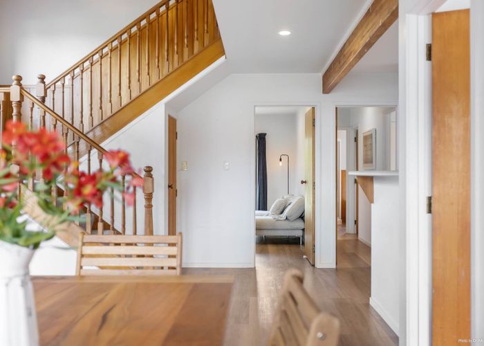  at 36 Redlands Grove, Swanson, Auckland