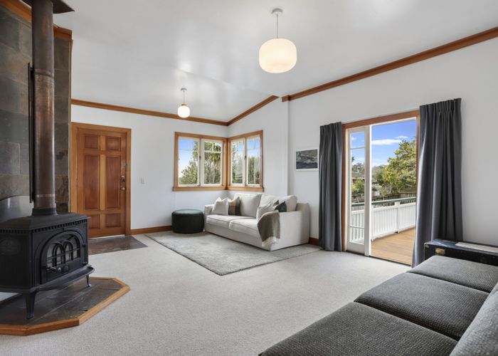  at 27 Lucinda Place, Glen Eden, Auckland