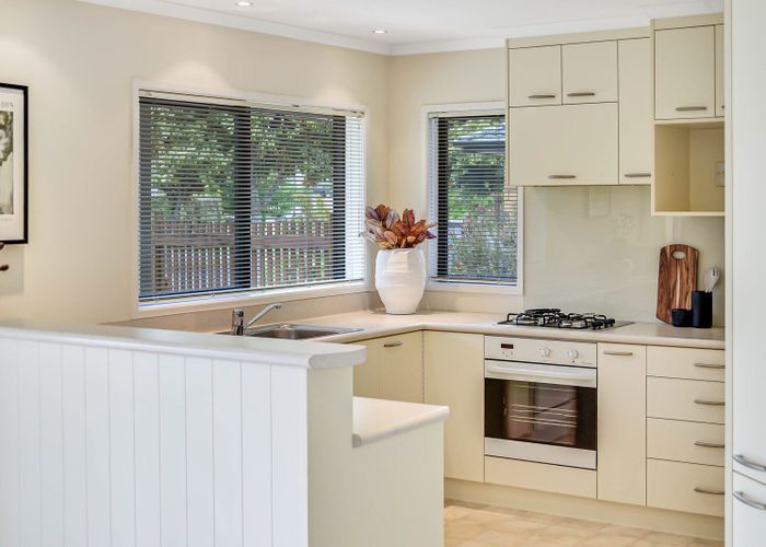  at 7 Milbrook Place, Chartwell, Hamilton