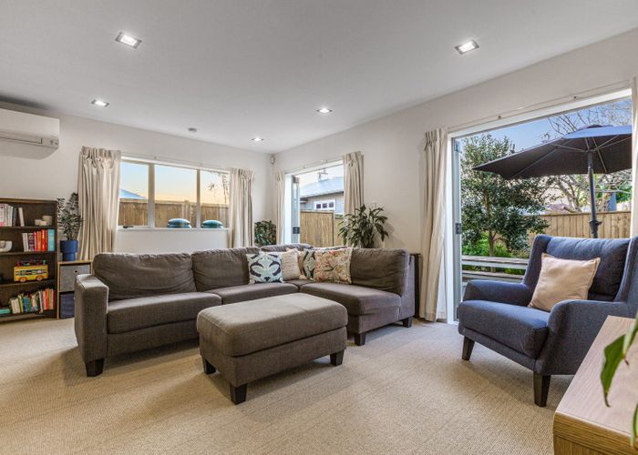  at 11 Pecan Place, Avondale, Auckland