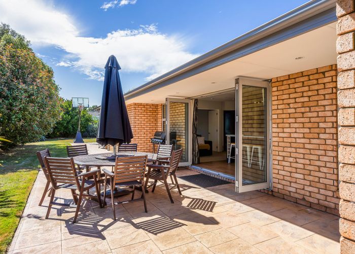  at 6 James Drive, Woodend, Woodend