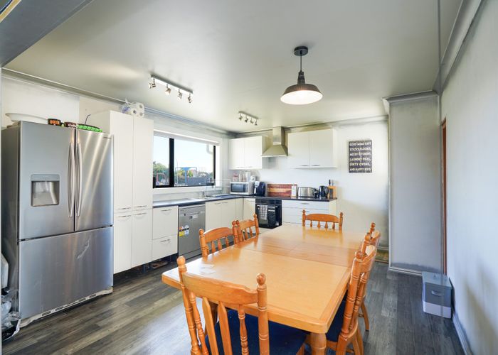  at 39 Chesney Place, Heidelberg, Invercargill