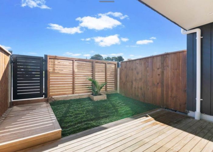  at 105 Trias Road, Totara Vale, North Shore City, Auckland