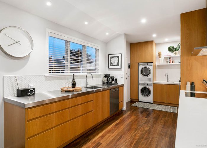  at 34 Kiwitea Street, Sandringham, Auckland