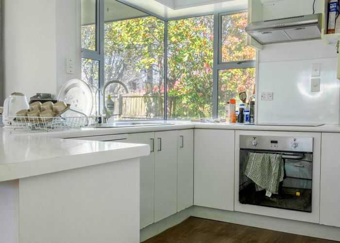  at 72 Avonhead Road, Avonhead, Christchurch City, Canterbury