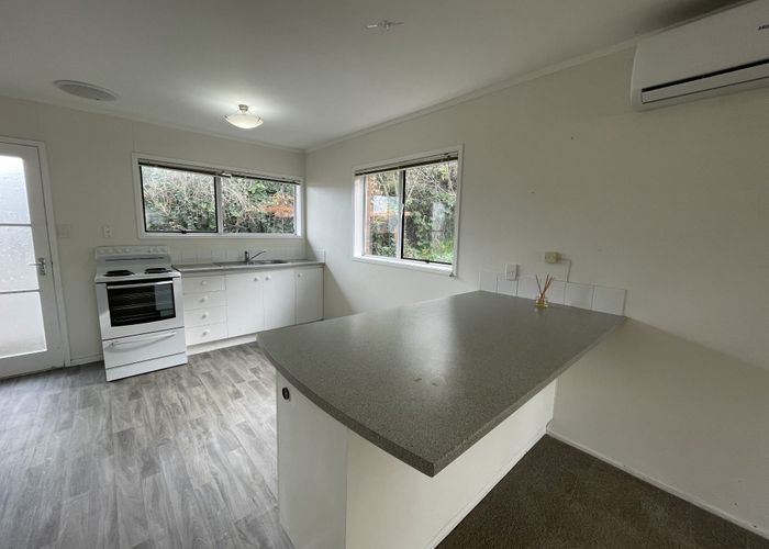  at 2/37 Stredwick Drive, Torbay, North Shore City, Auckland