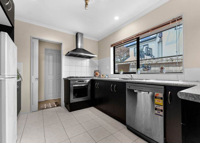  at 60 Crossandra Drive, Mangere, Auckland