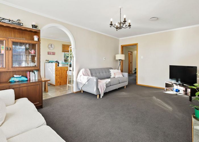  at 22 Joanna Place, Deanwell, Hamilton