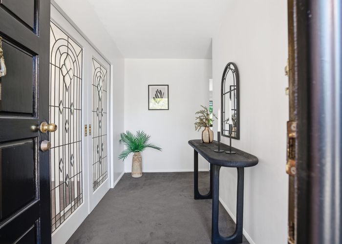  at 8 Kedleston Drive, Avonhead, Christchurch City, Canterbury