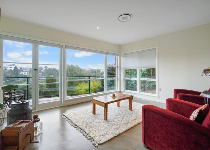  at 261A River Road, Claudelands, Hamilton
