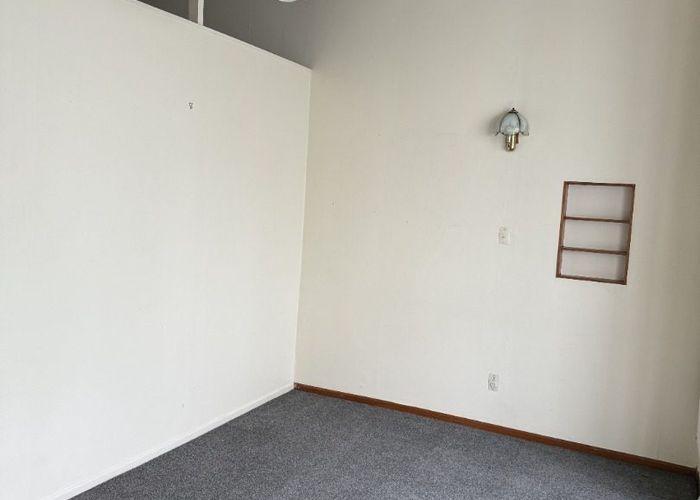  at 2/23 St Albans Avenue, Mount Eden, Auckland City, Auckland