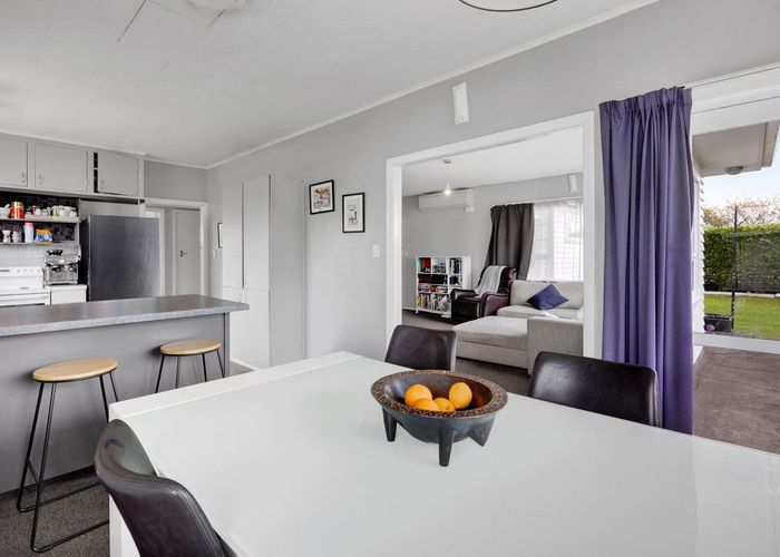  at 12 Mccarthy Street, Hawera