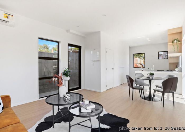  at 12/20 Seabrook Avenue, New Lynn, Waitakere City, Auckland