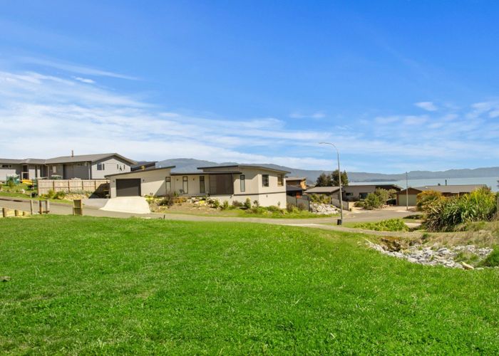  at 16 Pohutukawa Place, Pohara, Tasman, Nelson / Tasman