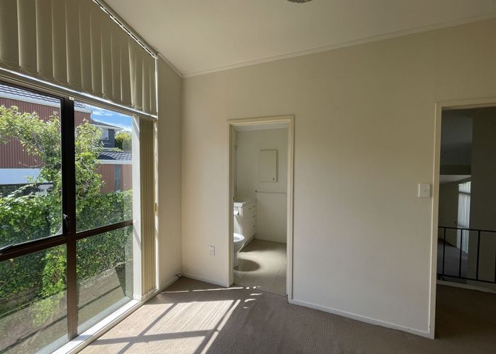  at 74 Stanaway Street, Hillcrest, Auckland