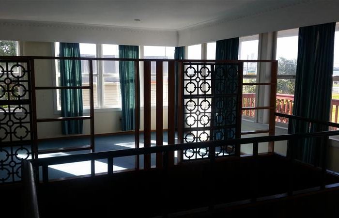  at 18 Sulphur Beach Road, Northcote Point, North Shore City, Auckland