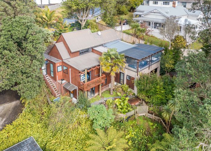  at 29 Glencoe Road, Browns Bay, Auckland