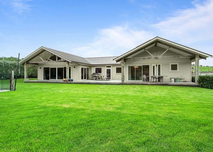  at 34 Scarlys Way, Okitu, Gisborne