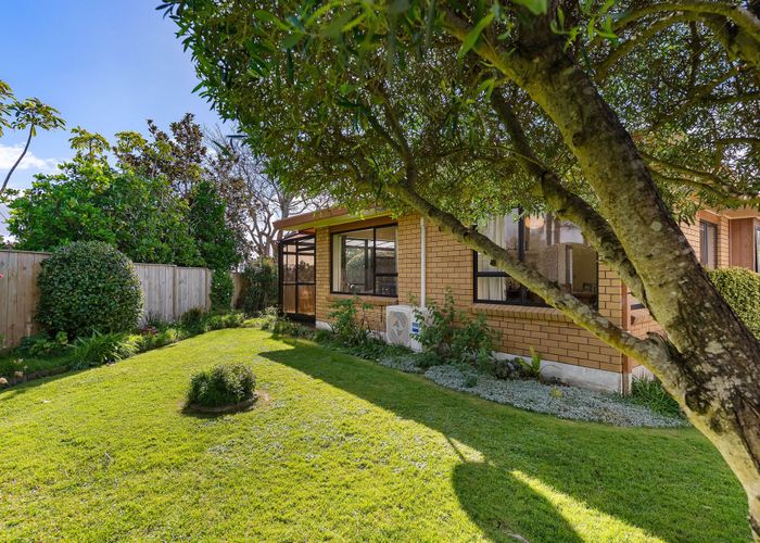  at 11B Majesty Place, Half Moon Bay, Manukau City, Auckland
