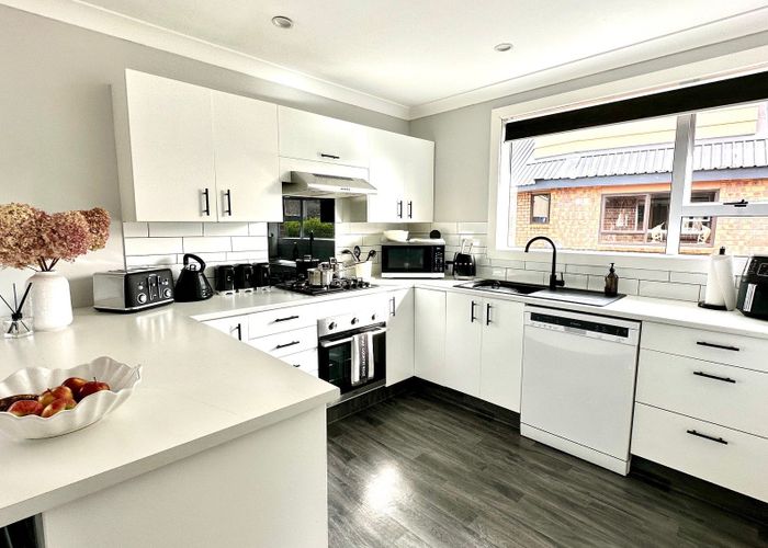  at 64 Baker Street, Stirling