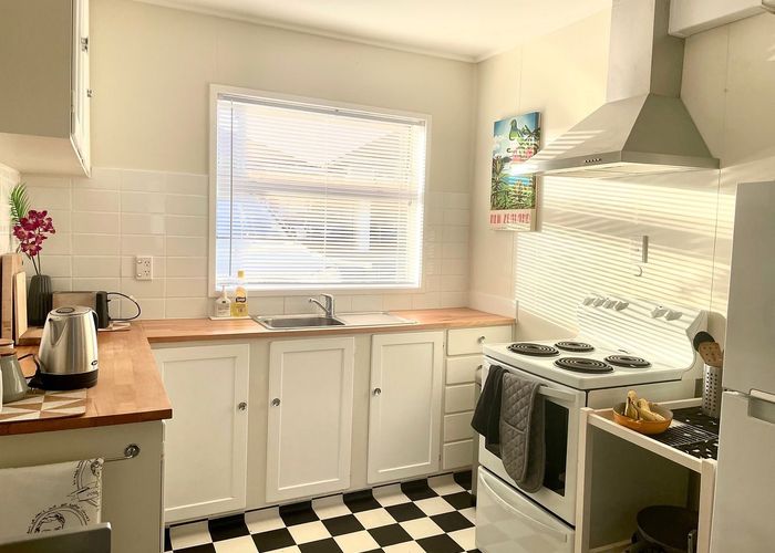  at 2/6 Overtoun Terrace, Hataitai, Wellington, Wellington