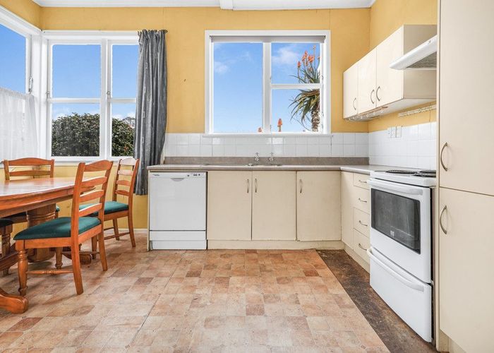  at 180 Hakanoa Street, Huntly, Huntly