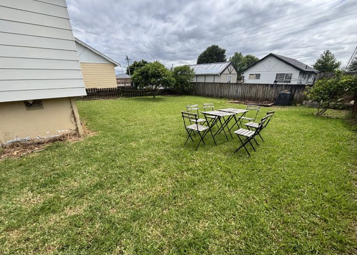  at 1/79 Flanshaw Road , Te Atatu South, Waitakere City, Auckland