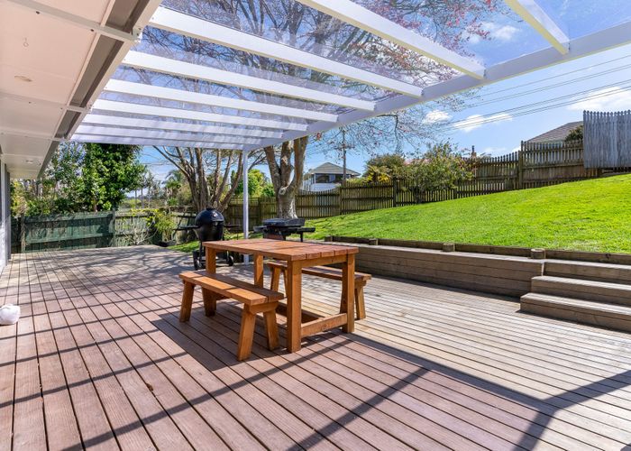  at 64 Taupo Street, Green Bay, Waitakere City, Auckland