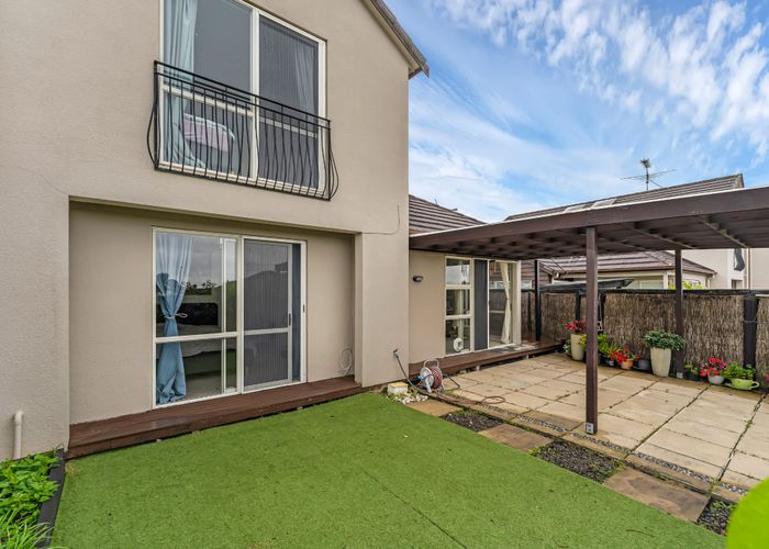  at 18 Fairfield Lane, East Tamaki Heights, Manukau City, Auckland