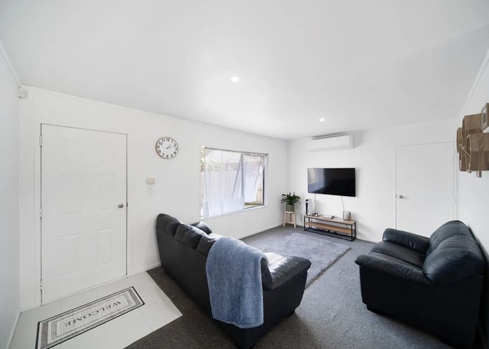  at 10 Horlicks Place, Randwick Park, Manukau City, Auckland