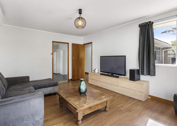  at 424 West Coast Road, Glen Eden, Auckland