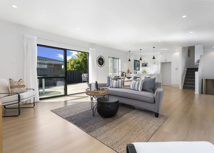 For sale 13 Davita Place, Farm Cove, Manukau City, Auckland homes.co.nz