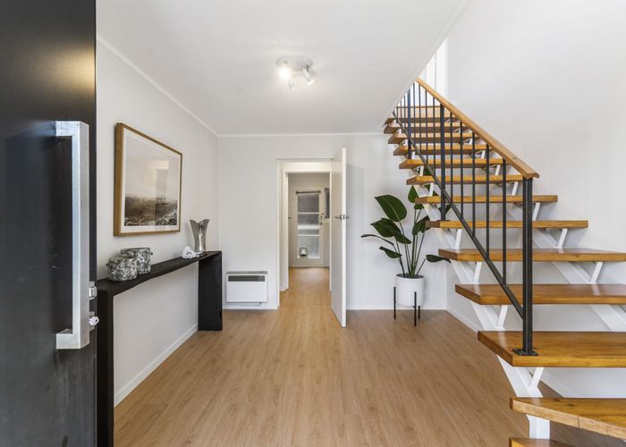  at 21 St Ives Terrace, Mairangi Bay, Auckland