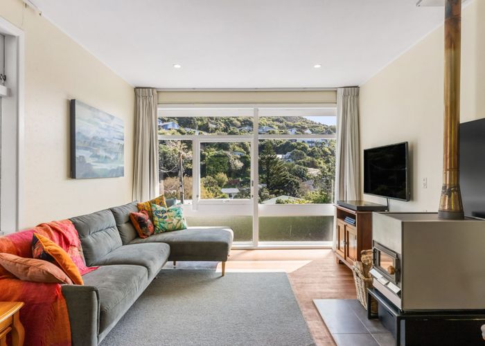  at 10 Bourbon Terrace, Karori, Wellington, Wellington
