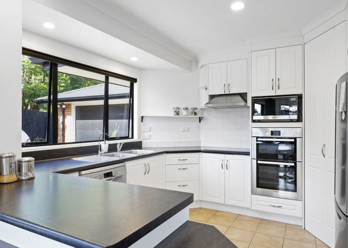  at 10A Long Place, Frankleigh Park, New Plymouth, Taranaki