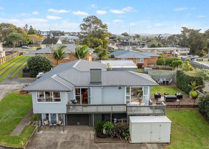  at 1/32 Botany Road, Howick, Manukau City, Auckland
