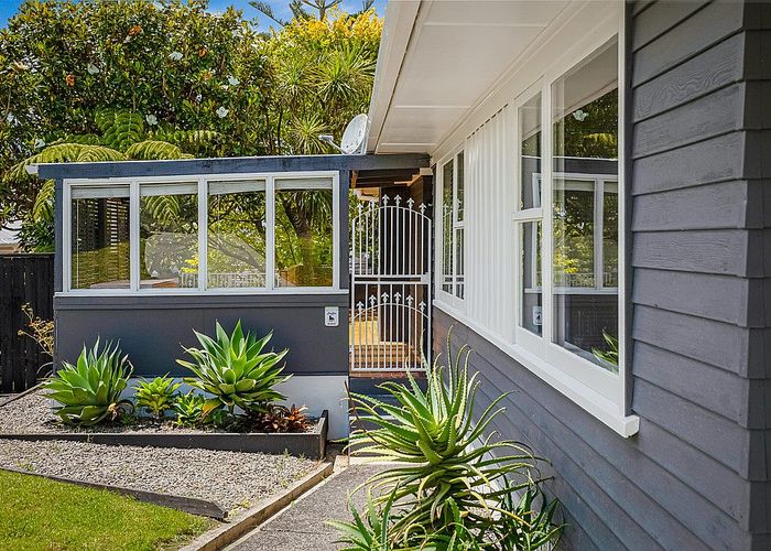  at 241 Glengarry Road, Glen Eden, Auckland