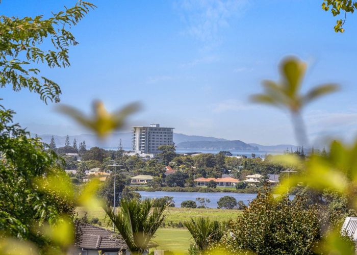  at 21 Galbraith Greens, Millwater, Rodney, Auckland