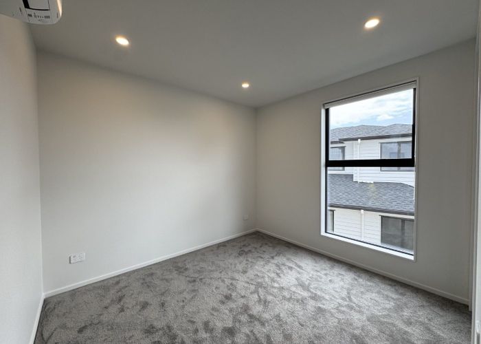  at 8/22 Cleland Crescent, Blockhouse Bay, Auckland City, Auckland