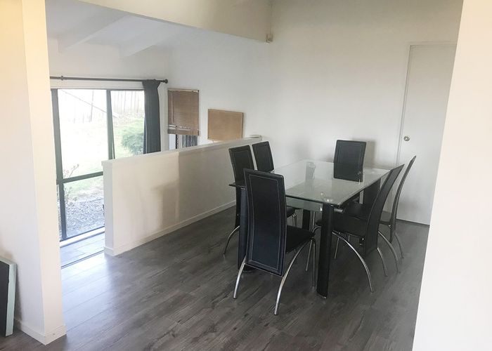  at 9 Cambric Place, Botany Downs, Manukau City, Auckland