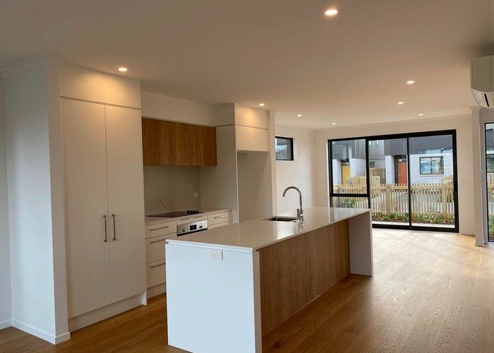  at 6 Manahi Lane, Panmure, Auckland City, Auckland